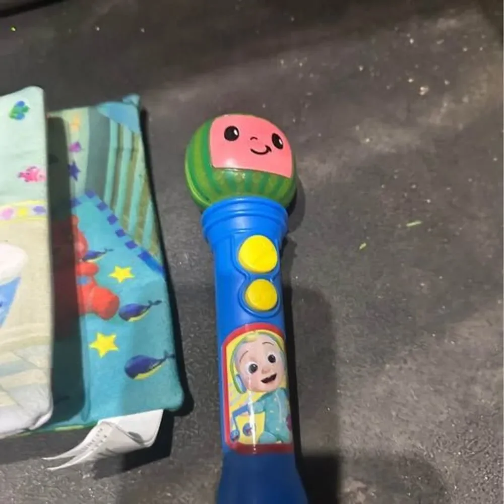 Coco Melon Book & Microphone - Animated